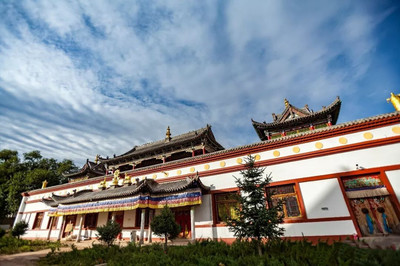内蒙古最“灵”的2座寺庙,当地人常来此地祈祷,外地人慕名而来