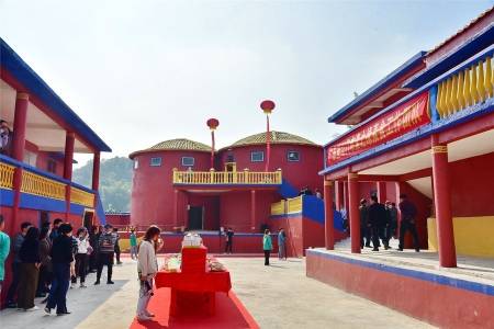 德庆县两大 扶贫车间 挂牌成立,带动农产品搭上旅游动车