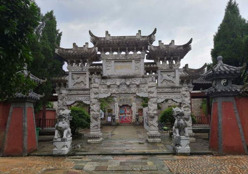 江西鹰潭特色的千年古镇,充满浓郁的道教文化,门票免费游客不多