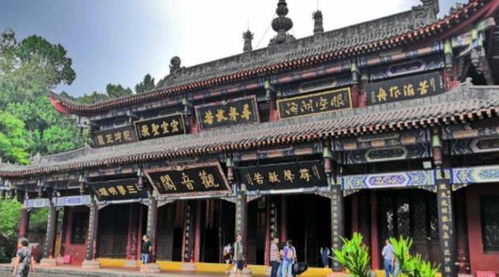 成都 最低调 寺庙,香火旺盛不断,游客络绎不绝