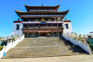 召庙旅游 一座塔、两座寺、三种文化的海拉尔人文精髓